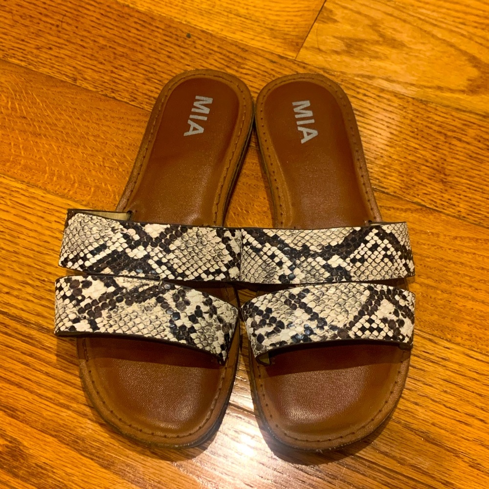 MIA Sandals